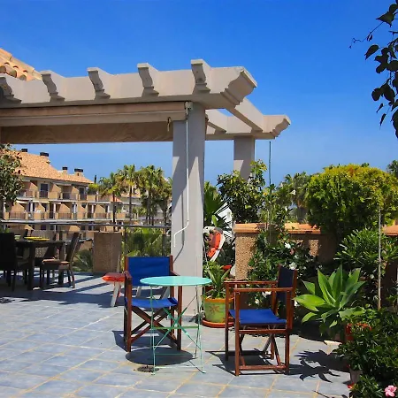 Atico Jardines Del Real Apartment